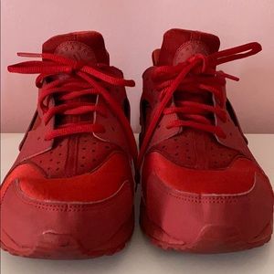 COPY - Nike women’s Air Haurache; red